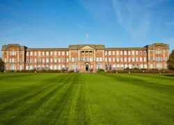 Leeds Beckett University uni-name